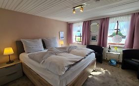 Zimmer Nummer 25